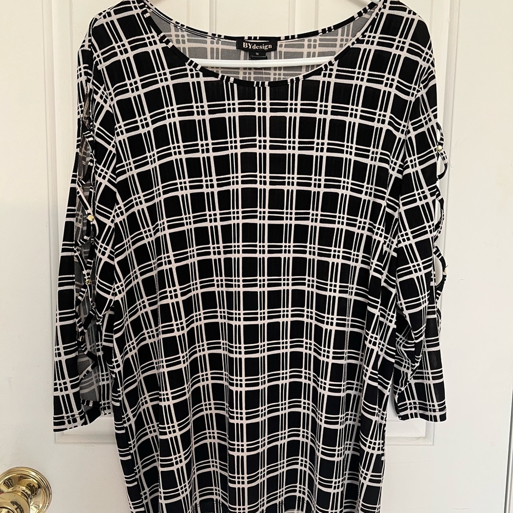BYdesign Black and White Women's Top
